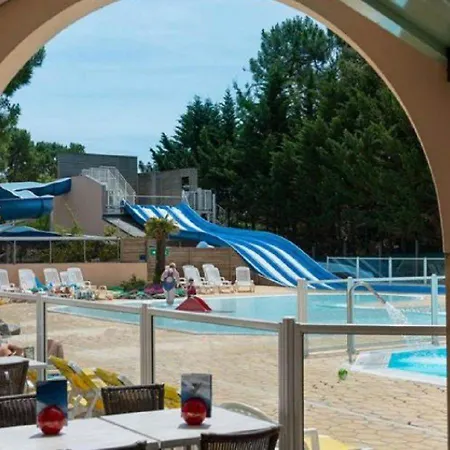 Semesterbostad 2 Bed - Sleeps 4 - On-site Activities - Near