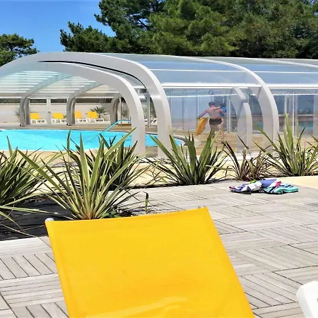 2 Bed - Sleeps 4 - On-site Activities - Near Semesterbostad