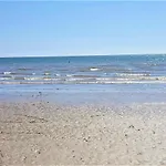 2 Bed - Sleeps 4 - On-site Activities - Near