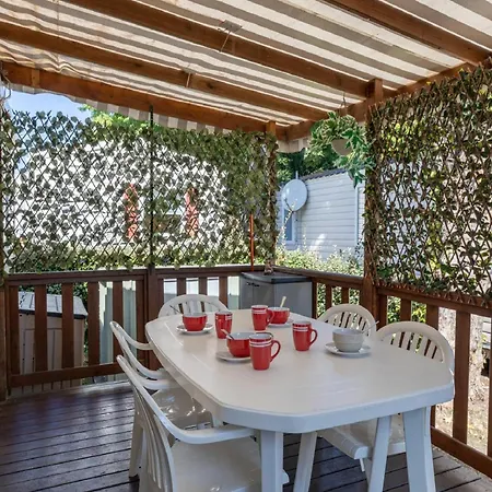 2-Bedroom Mobile Home Sleeps 4