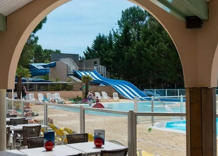 Holiday home 2 Bed - Sleeps 4 - On-site Activities - Near