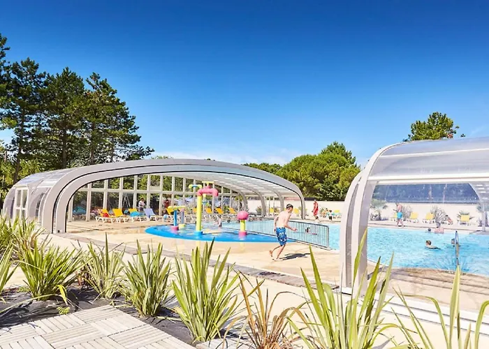 2 Bed - Sleeps 4 - On-site Activities - Near * Saint-Jean-de-Monts